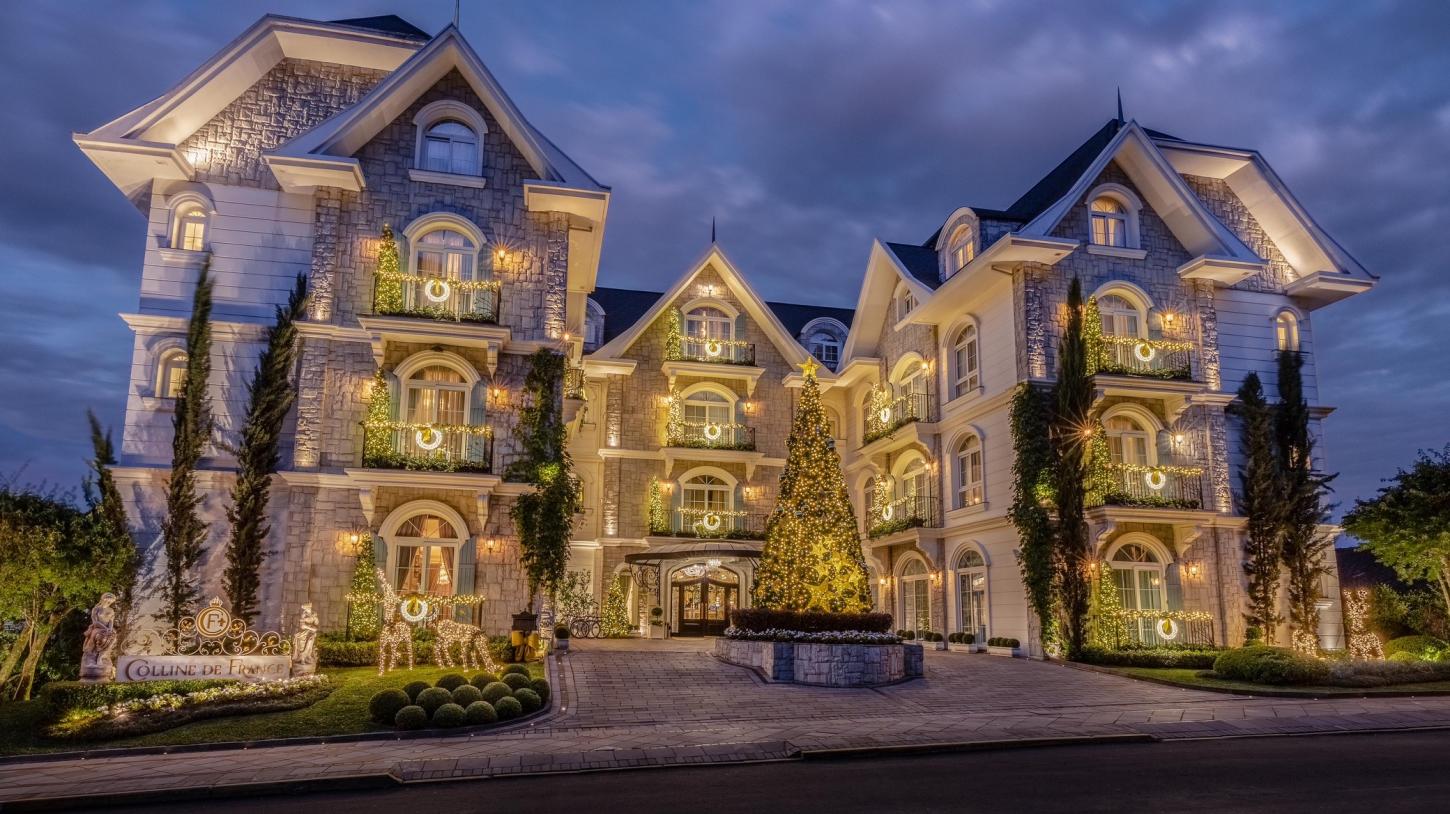 Hotel Colline de France é o grande vencedor do Concurso de Melhor Decoração do Projeto Brilha Gramado